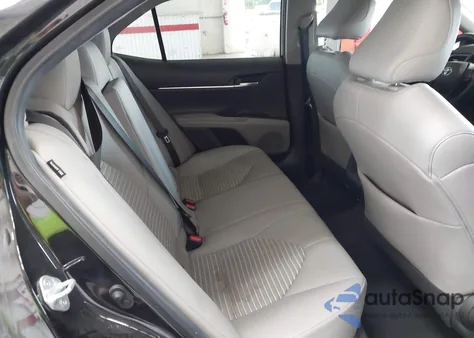 2021 Toyota Camry Se z USA, uszkodzony, nr VIN 4T1T11AK8MU470982